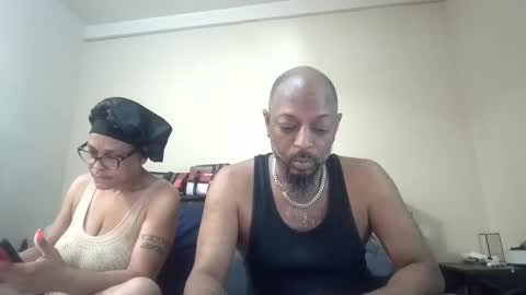 Snapshot of kittendiva42 chatting on April 24, 4:09 pm kittendiva42 online show from April 24, 4:09 pm