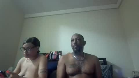 Snapshot of kittendiva42 chatting on April 25, 4:15 am kittendiva42 online show from April 25, 4:15 am