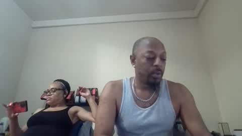 Snapshot of kittendiva42 chatting on May 5, 2:58 pm kittendiva42 online show from May 5, 2:58 pm