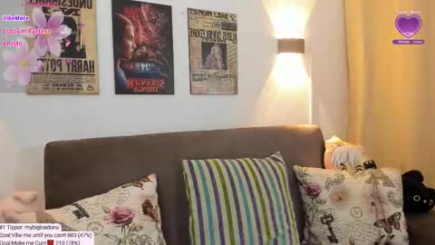 kitten online show from March 14, 9:31 pm