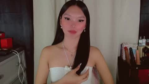 KITTY online show from April 22, 10:11 pm