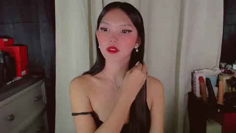 KITTY online show from May 6, 10:15 pm