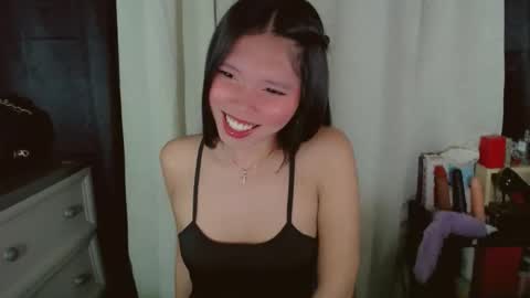 Snapshot of kitteylovesyou chatting on June 10, 9:46 pm KITTY online show from June 10, 9:46 pm