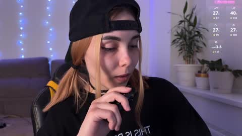 Veronica online show from April 4, 7:22 pm