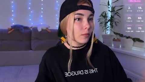 Veronica online show from July 2, 2:11 am