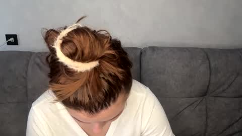 Ellaiza online show from April 3, 11:30 am