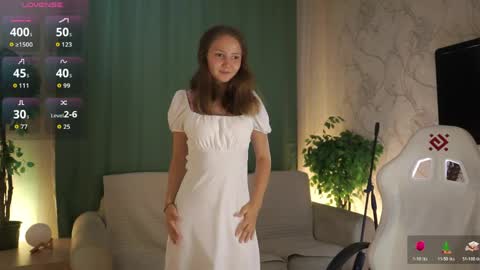 Snapshot of kittiesland chatting on March 27, 9:14 pm Agatha online show from March 27, 9:14 pm