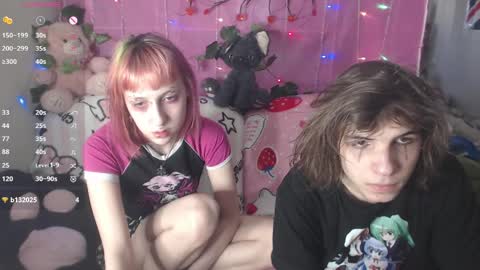 kitttywhisper online show from April 3, 11:41 am