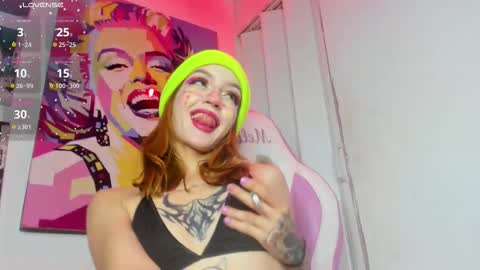  KITTY online show from October 20, 8:53 pm