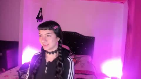 Snapshot of kitty__chs chatting on December 4, 11:19 am kitty__chs online show from December 4, 11:19 am