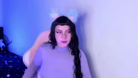kitty__chs online show from May 18, 11:43 pm