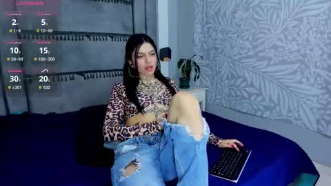 kitty_ass__ online show from November 24, 9:47 pm
