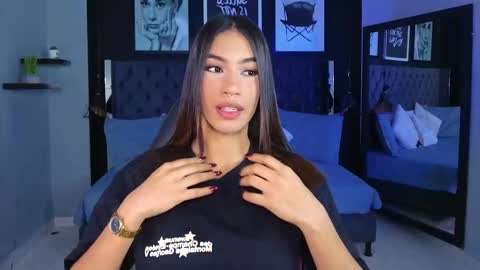 Snapshot of kitty_collins_ chatting on March 19, 11:58 am Kitty online show from March 19, 11:58 am