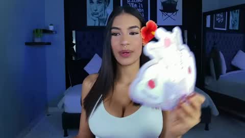 Snapshot of kitty_collins_ chatting on March 23, 12:09 pm Kitty online show from March 23, 12:09 pm