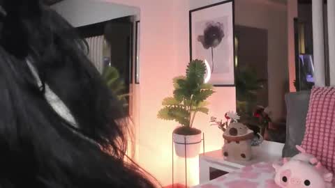 Snapshot of kitty_eliffe chatting on February 5, 9:41 pm kitty online show from February 5, 9:41 pm