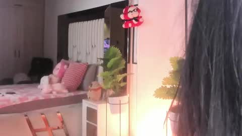 Snapshot of kitty_eliffe chatting on February 6, 11:30 pm kitty online show from February 6, 11:30 pm