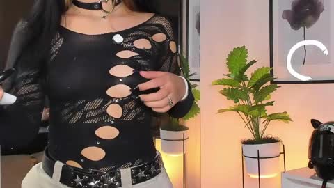 Snapshot of kitty_eliffe chatting on May 7, 12:05 am kitty online show from May 7, 12:05 am