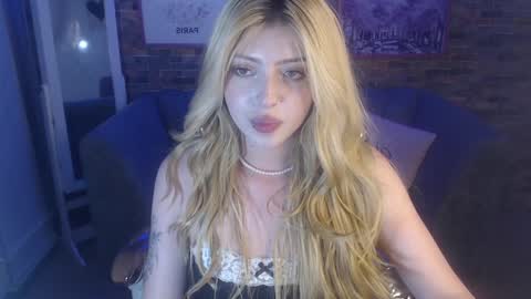 kitty_fox_b online show from December 21, 6:55 pm