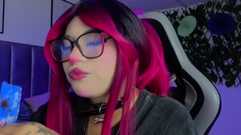 Snapshot of kitty_gang chatting on May 16, 2:19 am Camila online show from May 16, 2:19 am