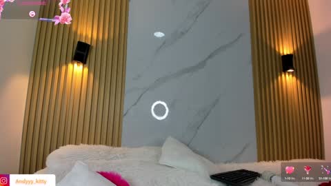 kitty_gill online show from January 22, 2:14 pm