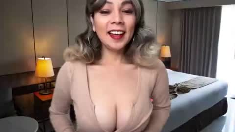 Snapshot of kitty_kellytsx chatting on July 11, 4:43 pm kelly online show from July 11, 4:43 pm