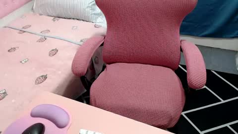 Kate online show from March 31, 10:10 pm