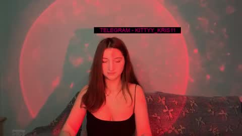 Snapshot of kitty_kristy1 chatting on December 2, 10:16 pm kitty_kristy1 online show from December 2, 10:16 pm