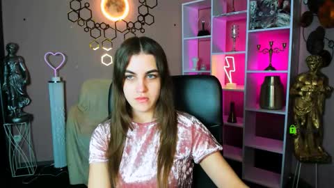 kitty online show from November 23, 10:26 am