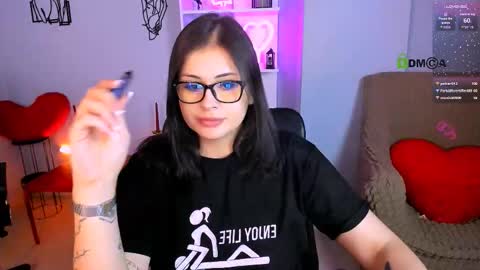 kitty online show from December 3, 1:24 am