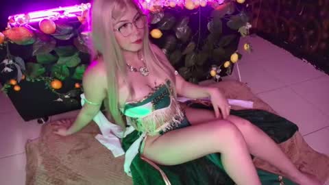 Kitty online show from November 21, 3:05 am