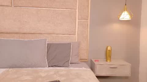 kitty_model online show from July 1, 12:29 pm