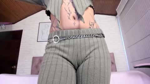 Kitty online show from October 3, 7:44 pm