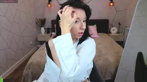 Snapshot of kitty_roose chatting on April 3, 1:14 am kitty online show from April 3, 1:14 am