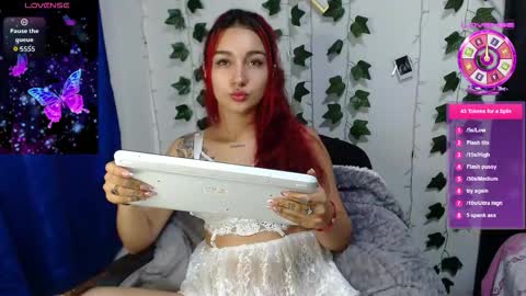 Snapshot of kitty_saenz chatting on September 11, 2:11 am Kitty Saenz online show from September 11, 2:11 am