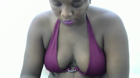 Snapshot of kitty_super chatting on February 17, 9:46 am kitty_super online show from February 17, 9:46 am