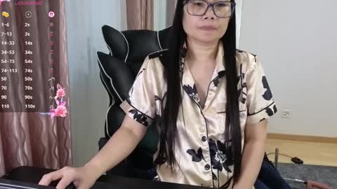 kittybabe0528 online show from April 1, 7:42 am