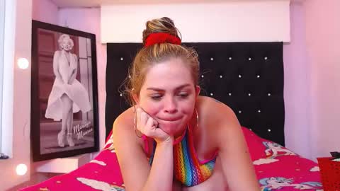 paola online show from November 24, 3:12 pm