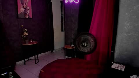 Snapshot of kittyhotts chatting on February 18, 10:33 am Sari bell online show from February 18, 10:33 am