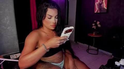 Snapshot of kittyhotts chatting on March 27, 8:59 am Sari bell online show from March 27, 8:59 am