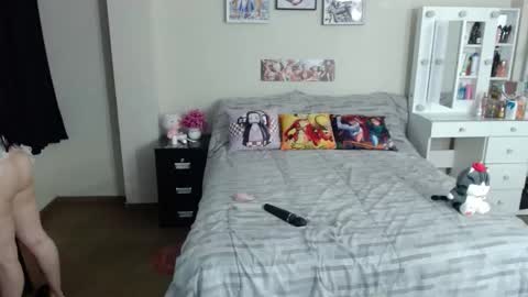 Isabel online show from December 2, 10:38 pm