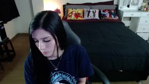 Isabel online show from May 21, 1:45 am