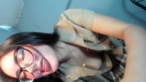 Snapshot of kittylickerfucker69 chatting on March 12, 5:13 am Grace online show from March 12, 5:13 am