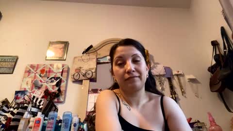 Snapshot of kittyluvx chatting on February 7, 9:15 pm kittyluvx online show from February 7, 9:15 pm
