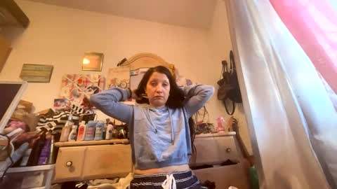 Snapshot of kittyluvx chatting on February 17, 8:36 pm kittyluvx online show from February 17, 8:36 pm