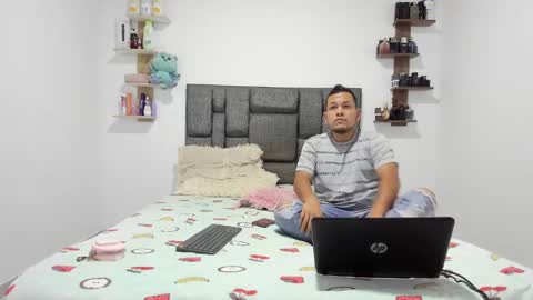 Snapshot of kittymaxsteel__ chatting on February 20, 7:52 pm kittymaxsteel__ online show from February 20, 7:52 pm