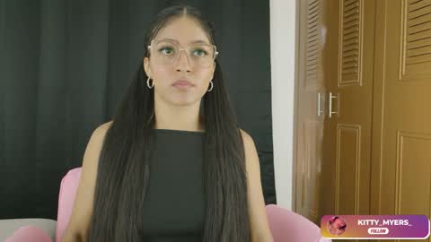 kittymyers_ online show from April 3, 1:20 pm