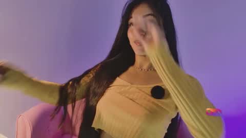 kittymyers_ online show from April 19, 5:01 pm