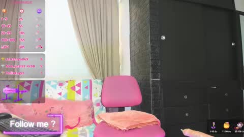Snapshot of kittyqueen01 chatting on February 15, 4:12 pm Tatiana Guerrero online show from February 15, 4:12 pm
