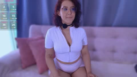 Sophie online show from May 16, 9:35 pm