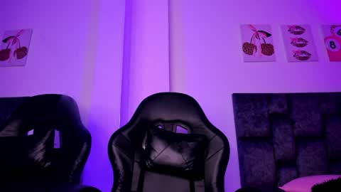 kitty online show from March 31, 3:56 pm